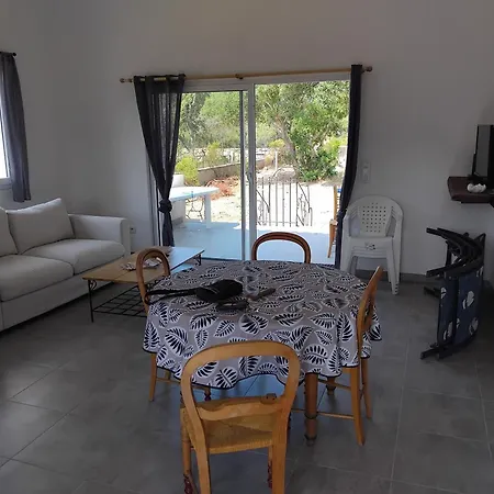 Vakantiehuis Au Calme A Figari (Corsica)